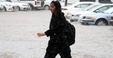 Meteoroloji uyardı! İstanbul başta olmak üzere bir çok şehire yağmur ve çamur yağışı uyarısı