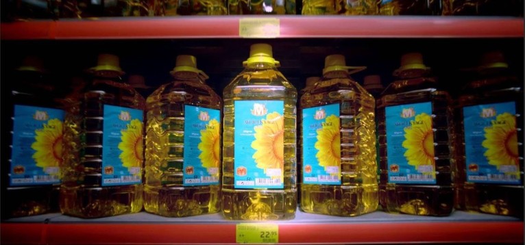 Ayçiçek Yağı Kampanyası Tam Gaz Devam Ediyor! Dev Alışveriş Sitesi Enflasyona İnat Fiyatları Aşağı Çekti