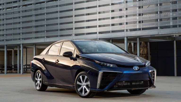 Toyota'nın Sırtı Bu İndirimden Sonra Yere Gelmez! 219 Bin Liralık Dev İndirim İşte Toyota Fiyat Listesi