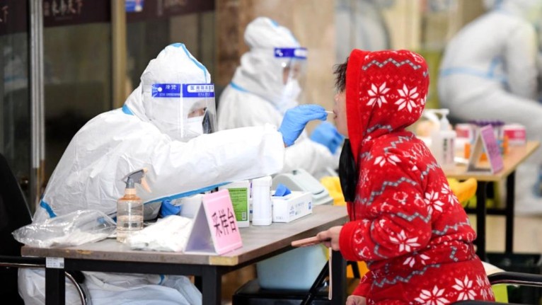 Çin'de Koronavirüs Tekrar Yükseldi! Bir Şehir Tekrar Karantinada
