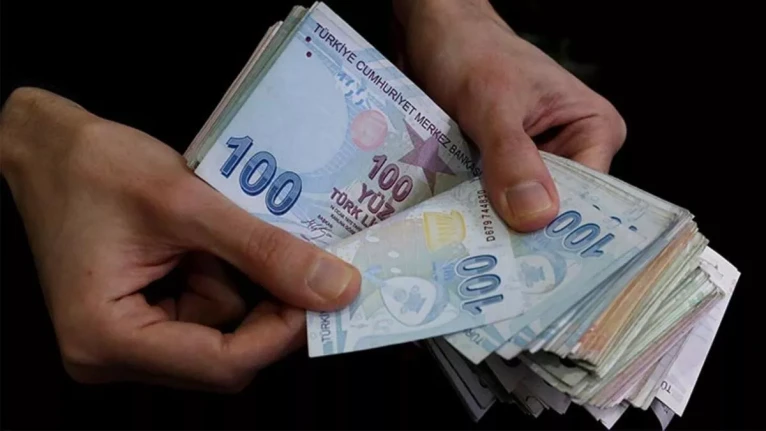 Krediyi Çekmek İsteyip Faizinden Korkanlara Müjde! Dev Banka Duyurdu Bu Şartları Taşıyanlar Faiz Ödemeyecek!