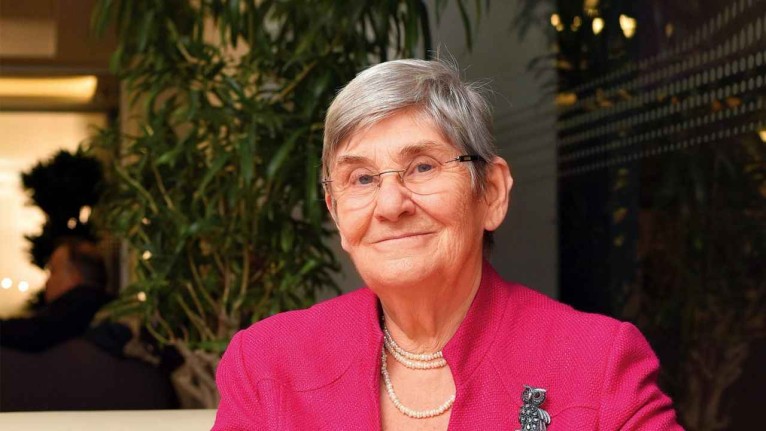 Bunu yapanlar 95 yıl yaşayabiliyor! Ajda Pekkan'a kafa tutan Canan Karatay formülü verdi