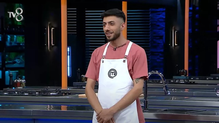 Masterchef Somer Şeften Onur'a büyük babalık! Öyle bir teklif yaptı ki, Böyle fırsat herkese nasip olmaz
