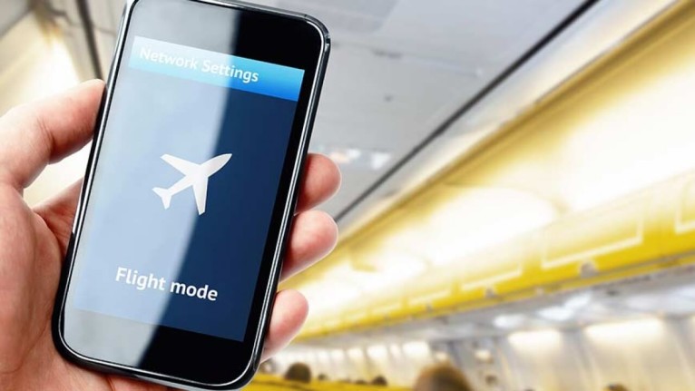 Uçakta telefonunu kapatmayı sevmeyenler bu habere çok sevinecek! 5G ile bu yasak kaldırılabilir