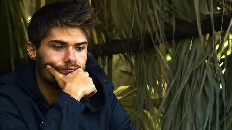 Survivor Barış Murat Yağcı'nın yeni sevgilisi güzelliğiyle büyüledi! Aman Nisa görmesin, bakın o güzel kim çıktı?