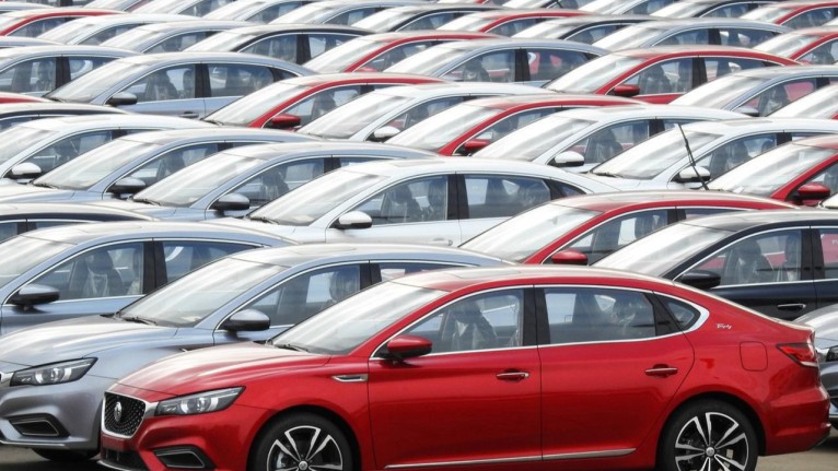 Sıfır otomobillerde 2023 zam beklentisi! Araçlar daha gemide satıldı, peki otomobil piyasası ne durumda olacak?